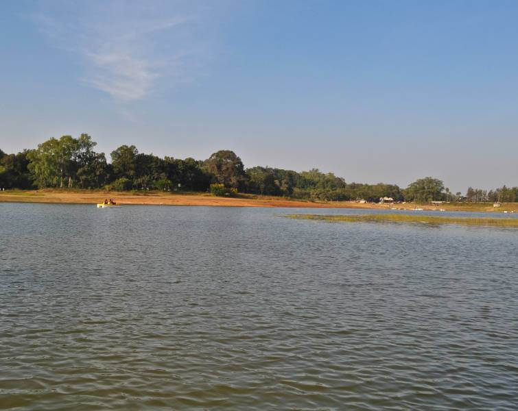 Pachmarhi Lake